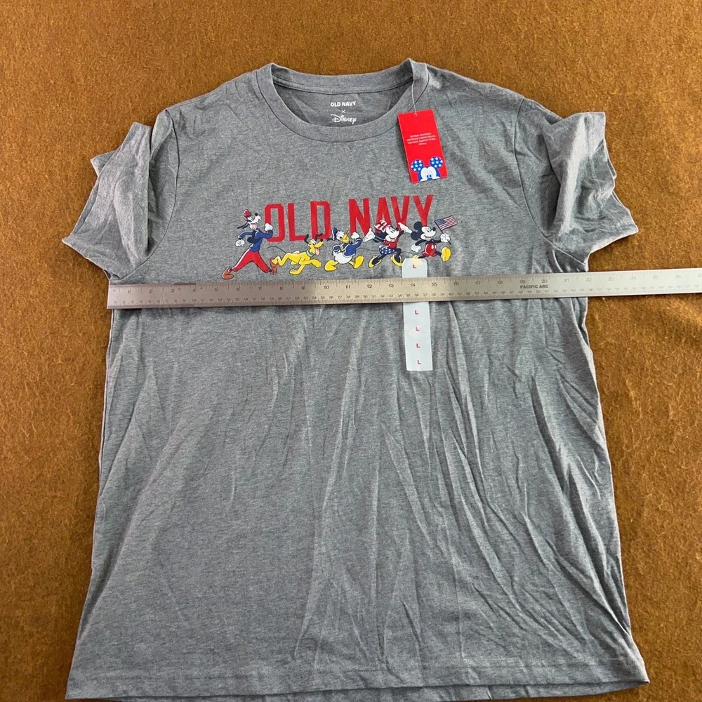 Old Navy Mens Large Gray Disney Mickey Friends Graphic Short Sleeve T-Shirt New